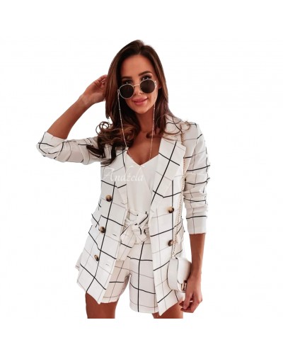 Women's suit with shorts